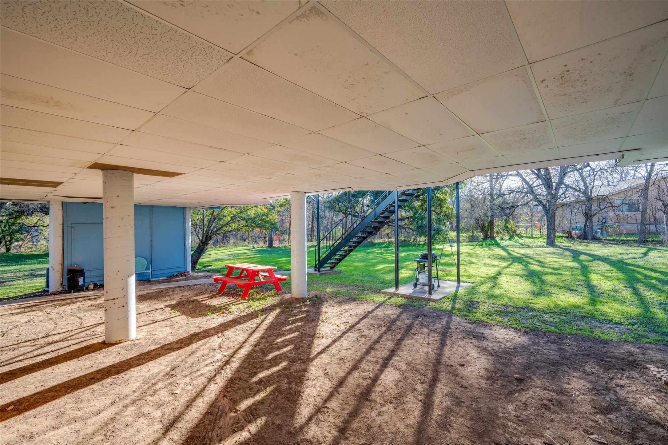 5304 Indio Cove, Unit B Austin, TX 78745 - Photo 32 of 40 a view of outdoor space