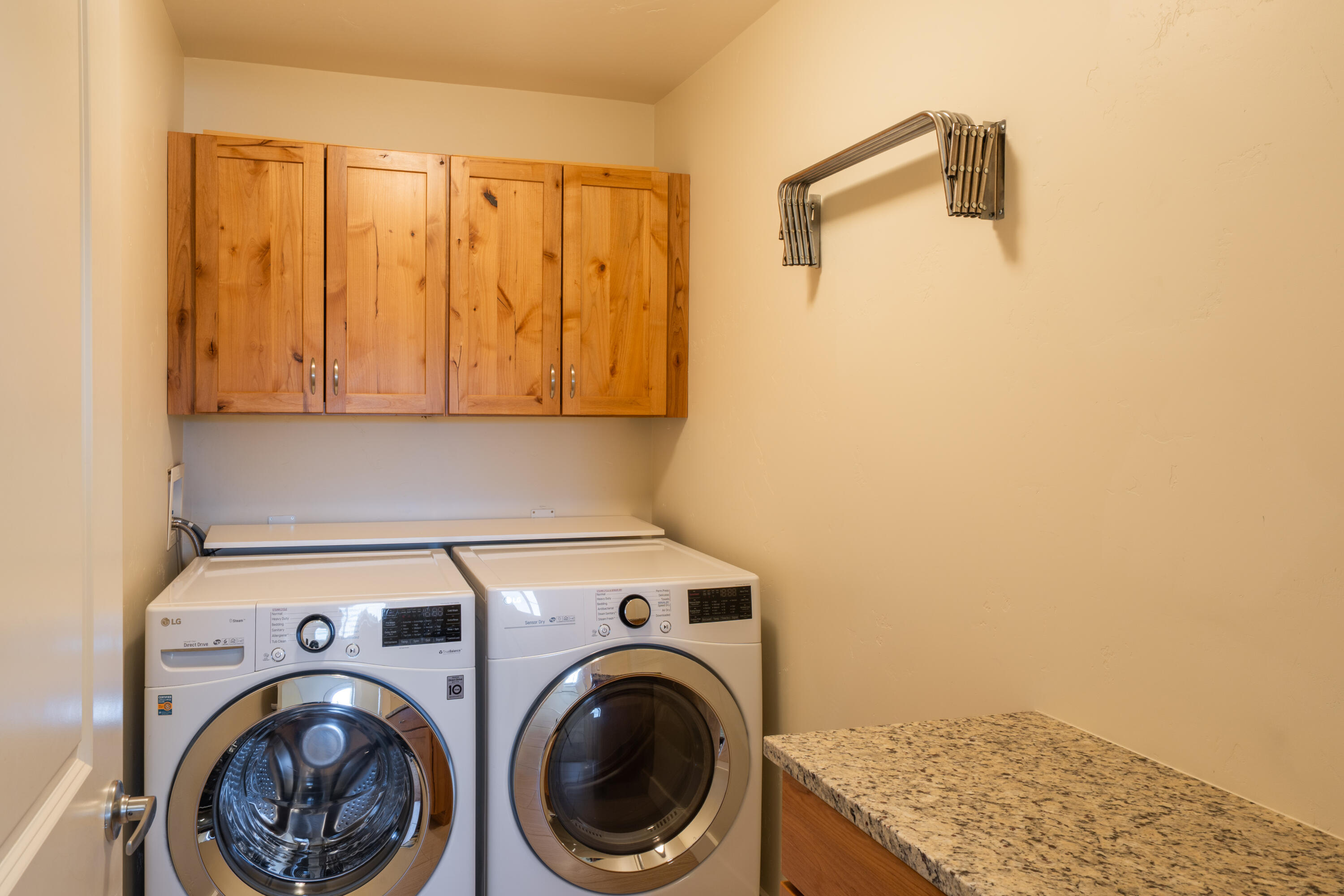 2450 Shenandoah Drive Hailey, ID 83333 - Photo 17 of 32 Laundry