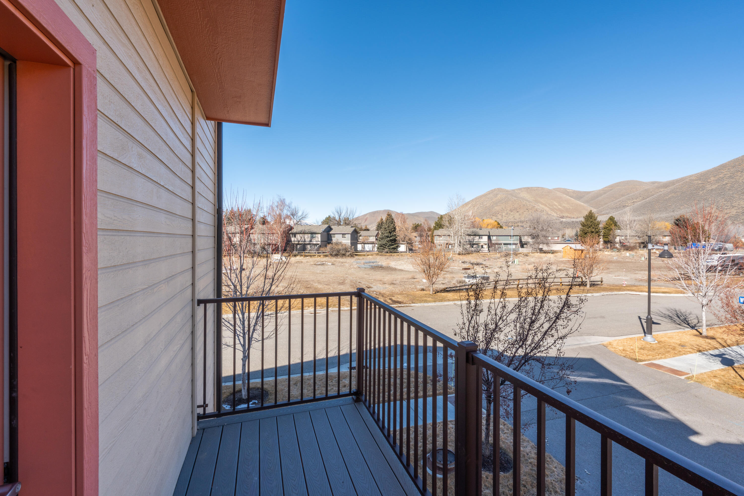 2450 Shenandoah Drive Hailey, ID 83333 - Photo 23 of 32 Deck off Kitchen
