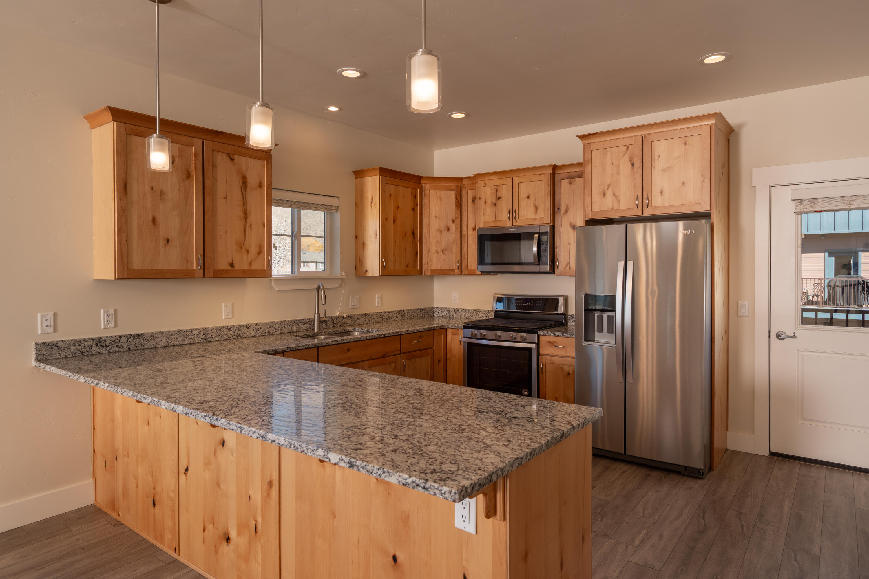 2450 Shenandoah Drive Hailey, ID 83333 - Photo 4 of 32 Kitchen