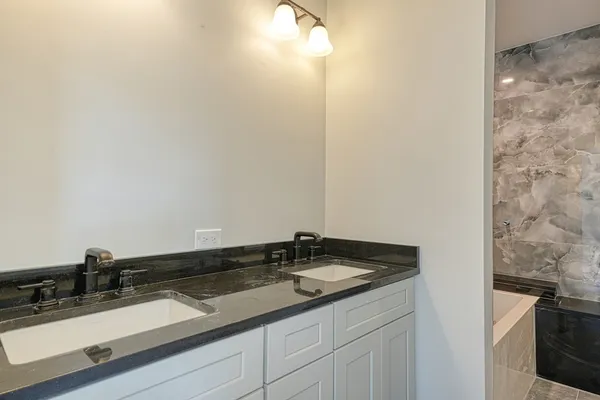 a close view of sink and tap