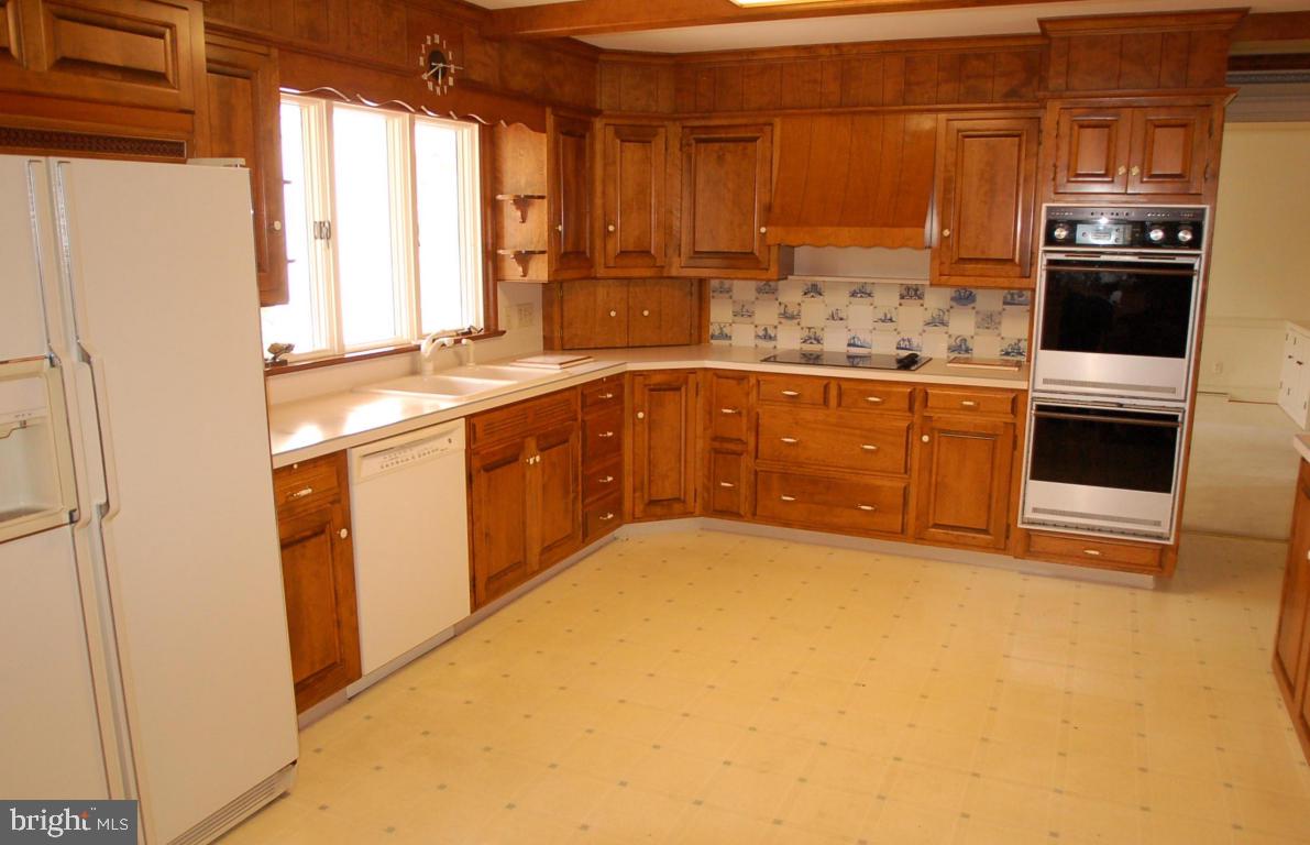 620 Millcross Road Lancaster, PA 17601 - Photo 9 of 31