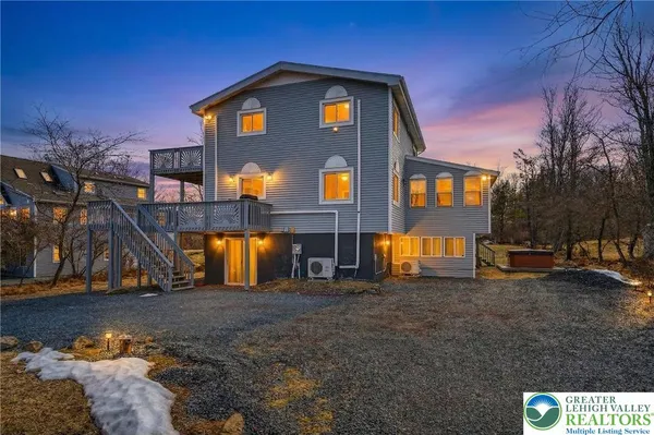 $805,000 | 24 Hopkins Circle, Albrightsville, PA 18210