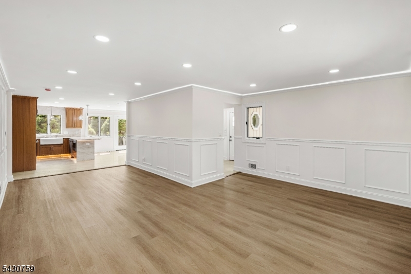 34 Miller Road Cranbury, NJ 08512 - Photo 29 of 37