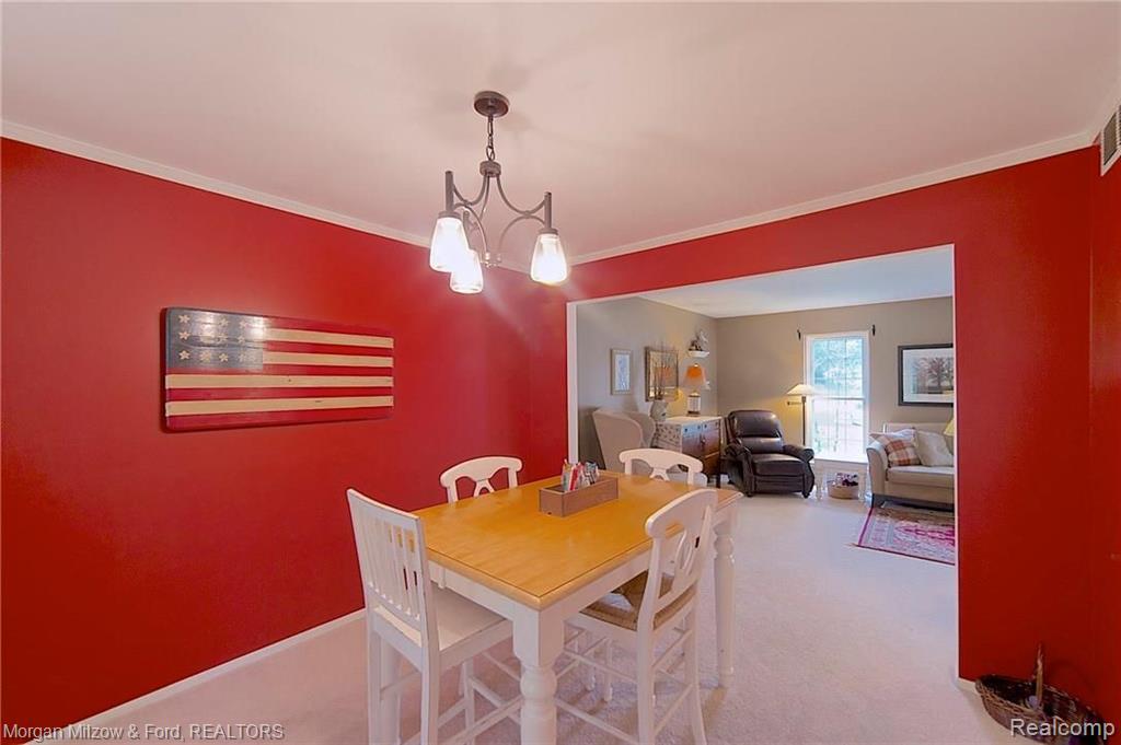 1070 East Fairview Court Rochester Hills, MI 48306 - Photo 10 of 35