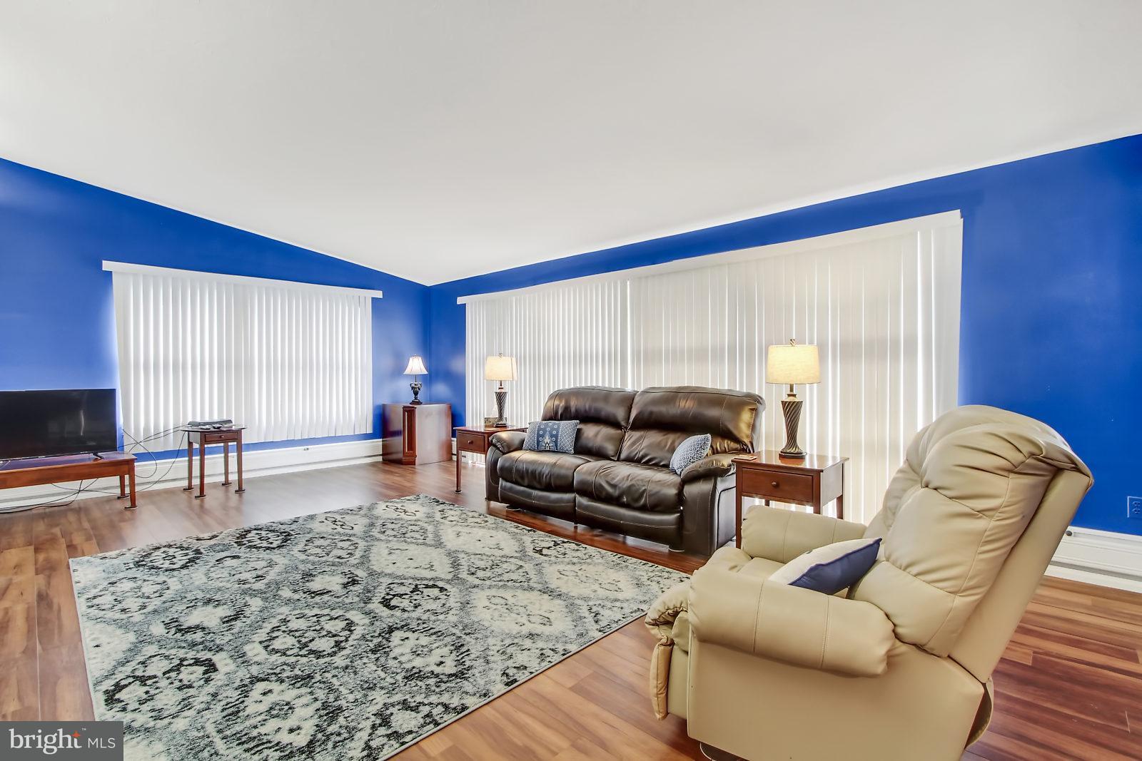 300 George Street Hanover, PA 17331 - Photo 3 of 36 Gallery Image 3