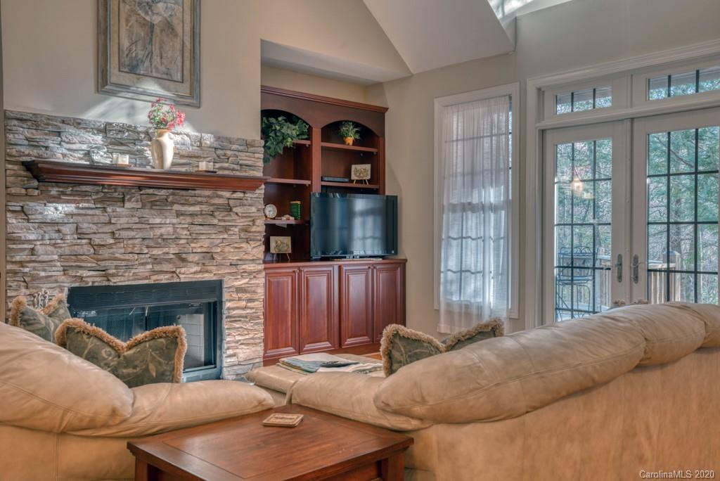 181 Quail Ridge Road Lake Lure, NC 28746 - Photo 11 of 47 Gallery Image 11