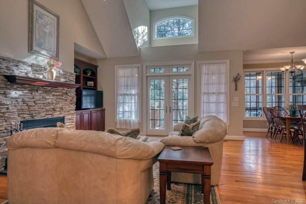 181 Quail Ridge Road Lake Lure, NC 28746 - Photo 9 of 47 Gallery Image 9