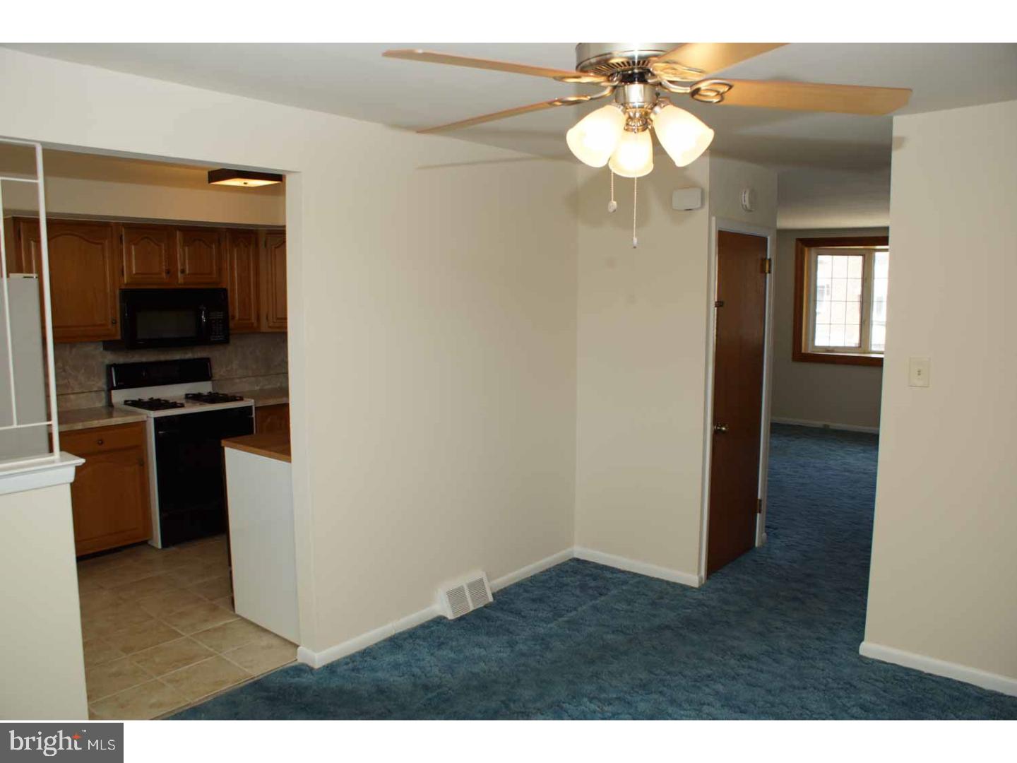 11833 Basile Road Philadelphia, PA 19154 - Photo 6 of 21 Gallery Image 6