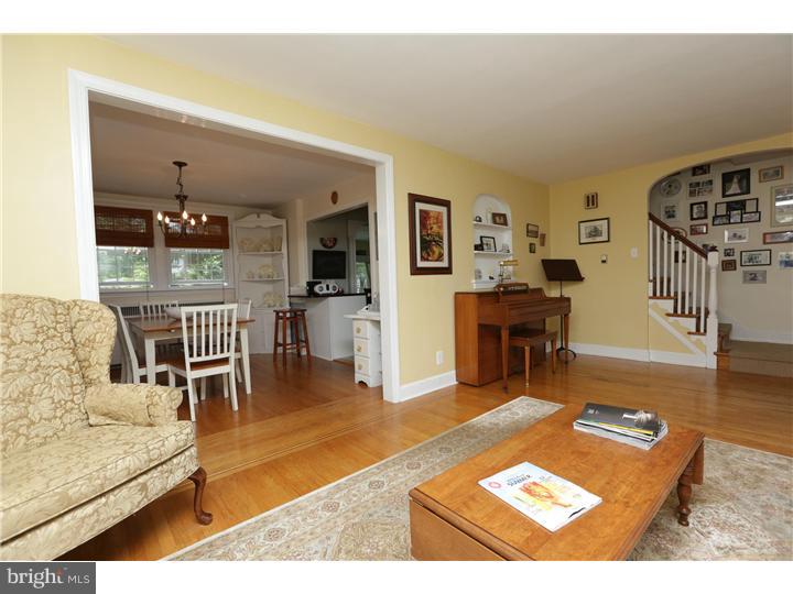 17 West Chelfield Road Glenside, PA 19038 - Photo 5 of 25 Gallery Image 5