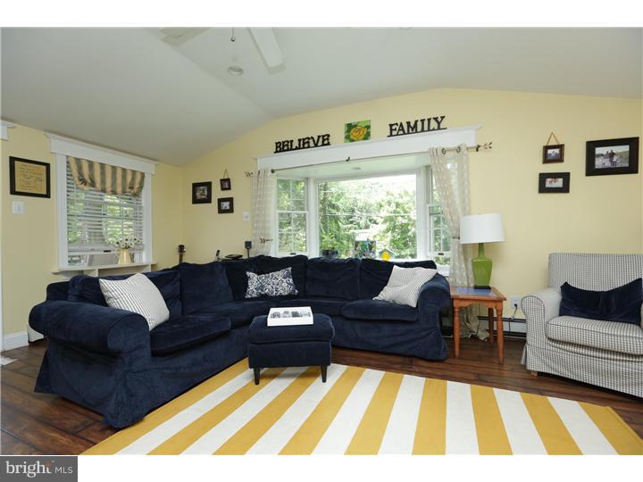 17 West Chelfield Road Glenside, PA 19038 - Photo 9 of 25 Gallery Image 9