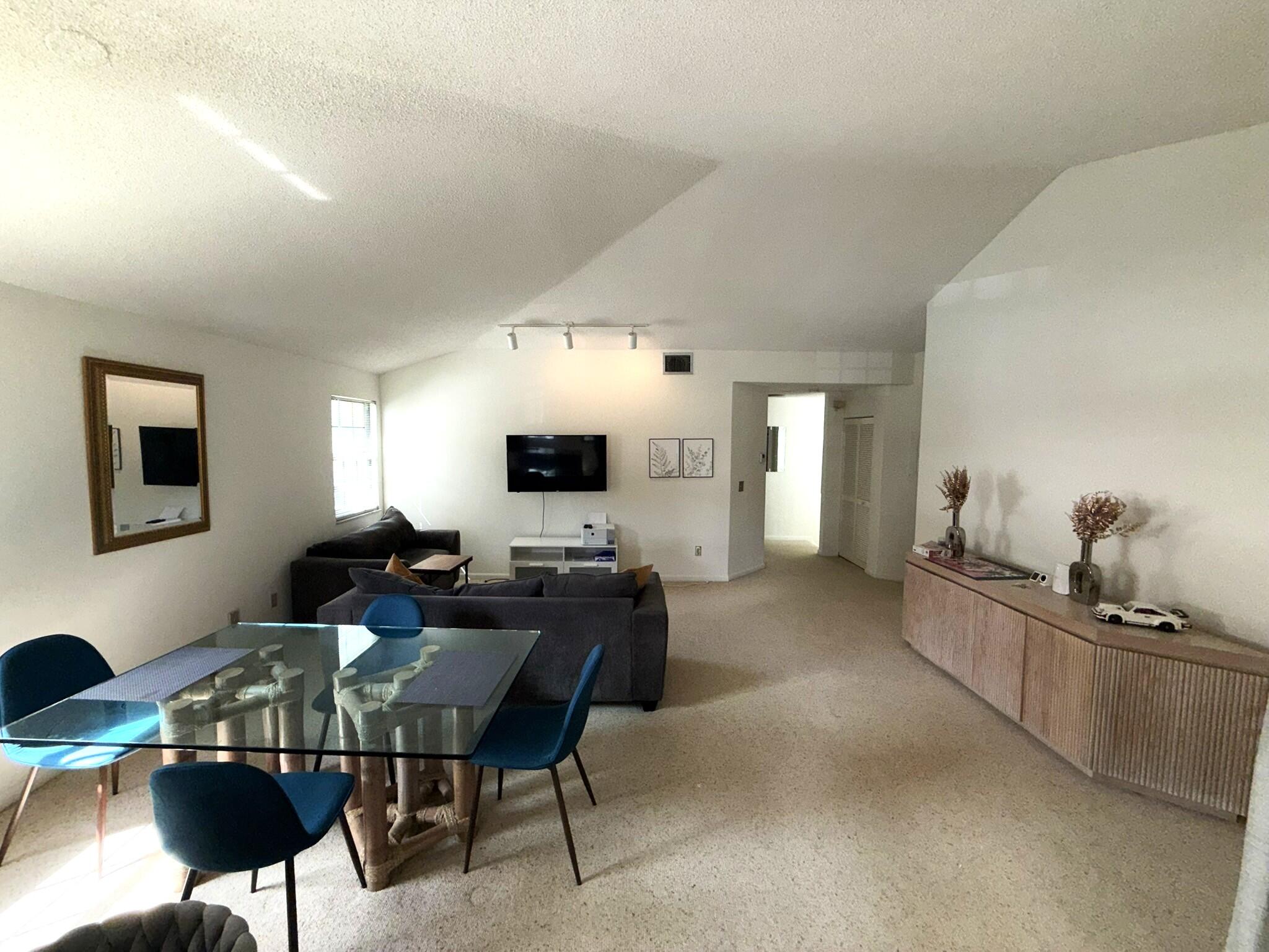 6690 Montego Bay Boulevard, Unit F Boca Raton, FL 33433 - Photo 7 of 31 7