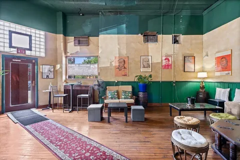 $2,150,000 | 1901 South Loomis Street, Chicago, IL 60608