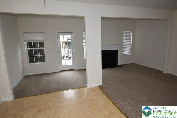 $2,400 | 233 Auburn Drive, Easton, PA 18042