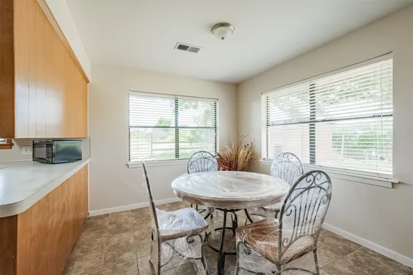 $2,600 | 18211 Mueschke Road, Cypress, TX 77433