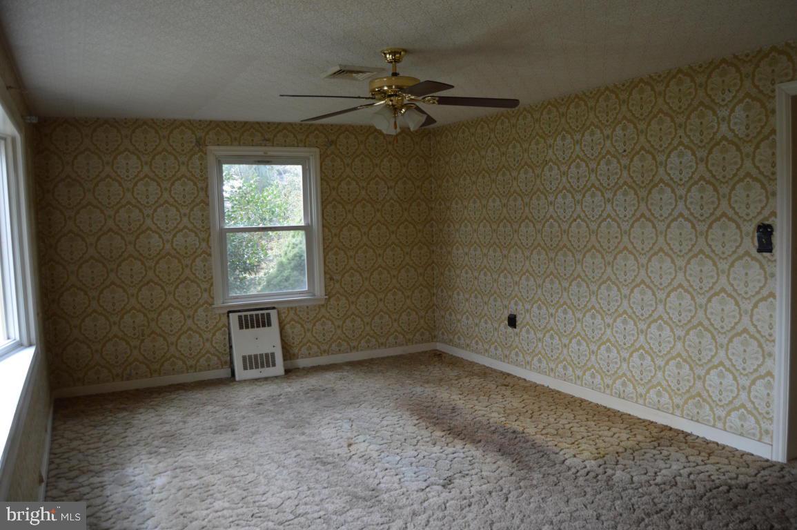 185 Akron Road Ephrata, PA 17522 - Photo 3 of 11 Gallery Image 3
