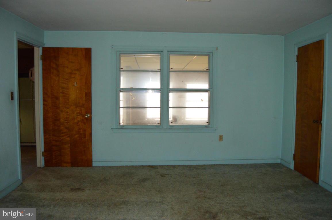 185 Akron Road Ephrata, PA 17522 - Photo 6 of 11 Gallery Image 6