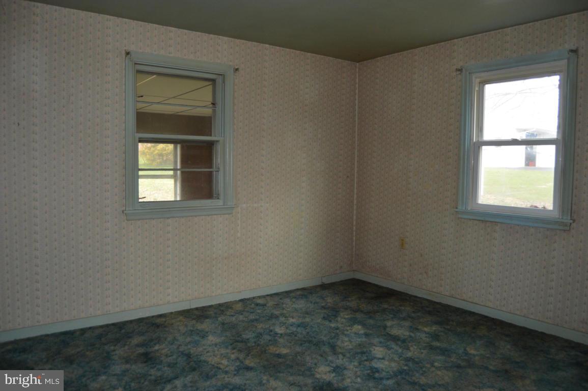 185 Akron Road Ephrata, PA 17522 - Photo 9 of 11 Gallery Image 9
