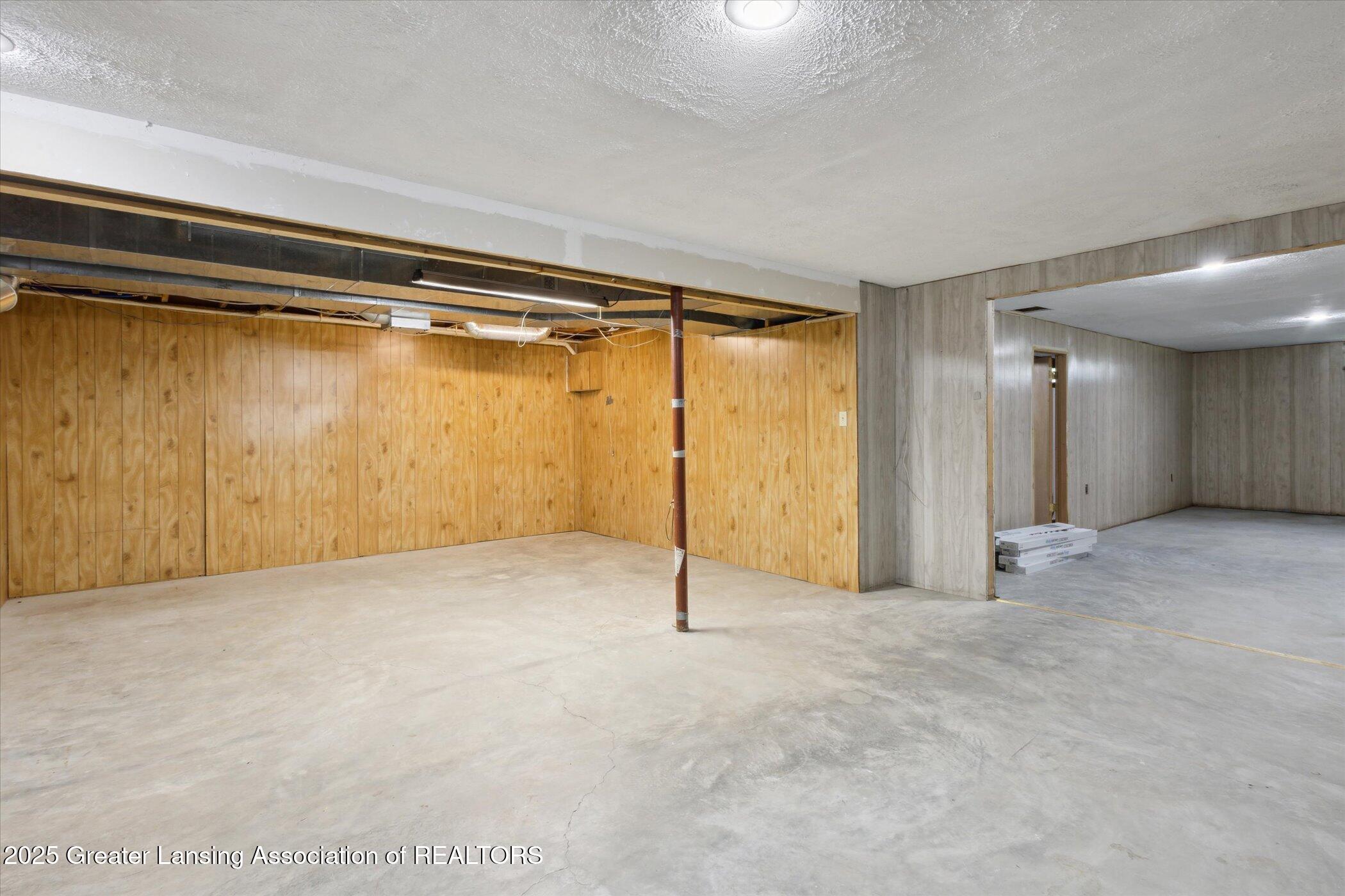 15426 South Lowell Road Lansing, MI 48906 - Photo 26 of 42 30-15426-S-Lowell-Rd-Lansing-MI-48906-Wi