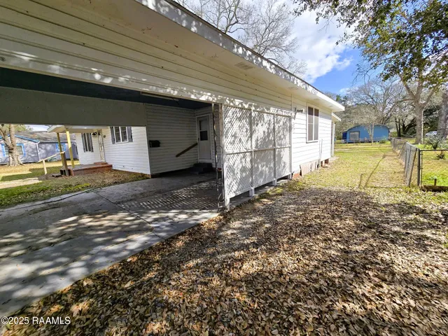$83,600 | 830 North 6th Street, Eunice, LA 70535
