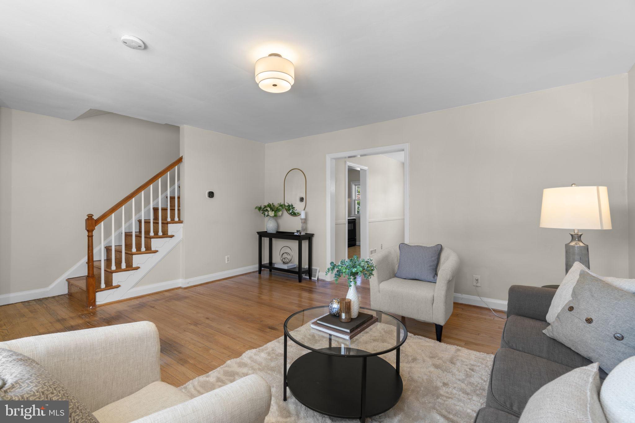 416 Stratford Road Baltimore, MD 21228 - Photo 7 of 44 Gallery Image 7
