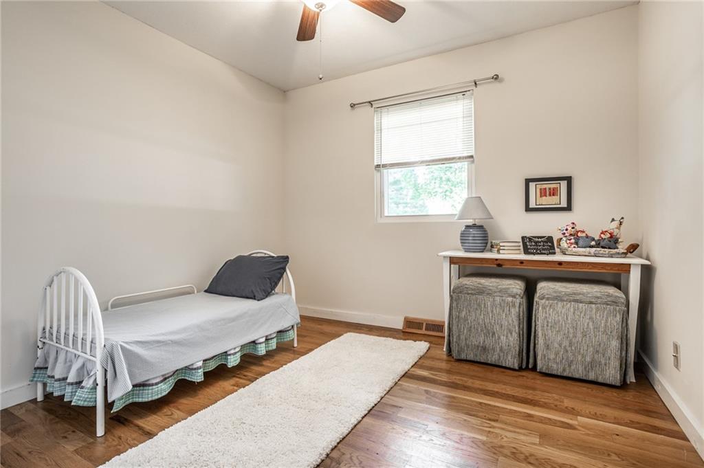 7045 Allisonville Road Indianapolis, IN 46220 - Photo 18 of 31 Gallery Image 18