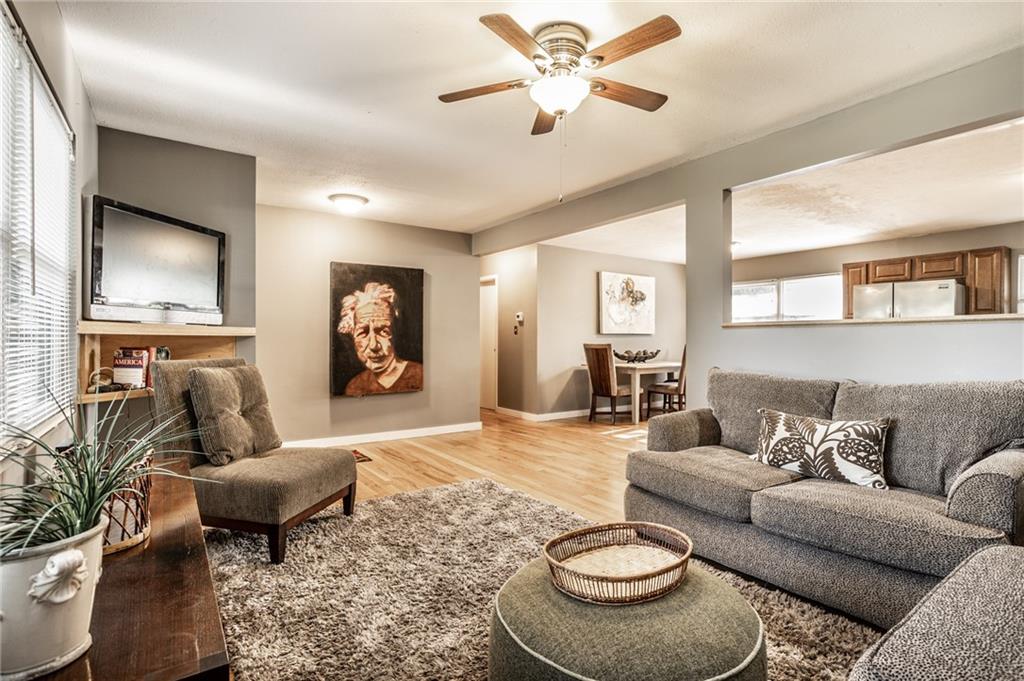 7045 Allisonville Road Indianapolis, IN 46220 - Photo 5 of 31 Gallery Image 5