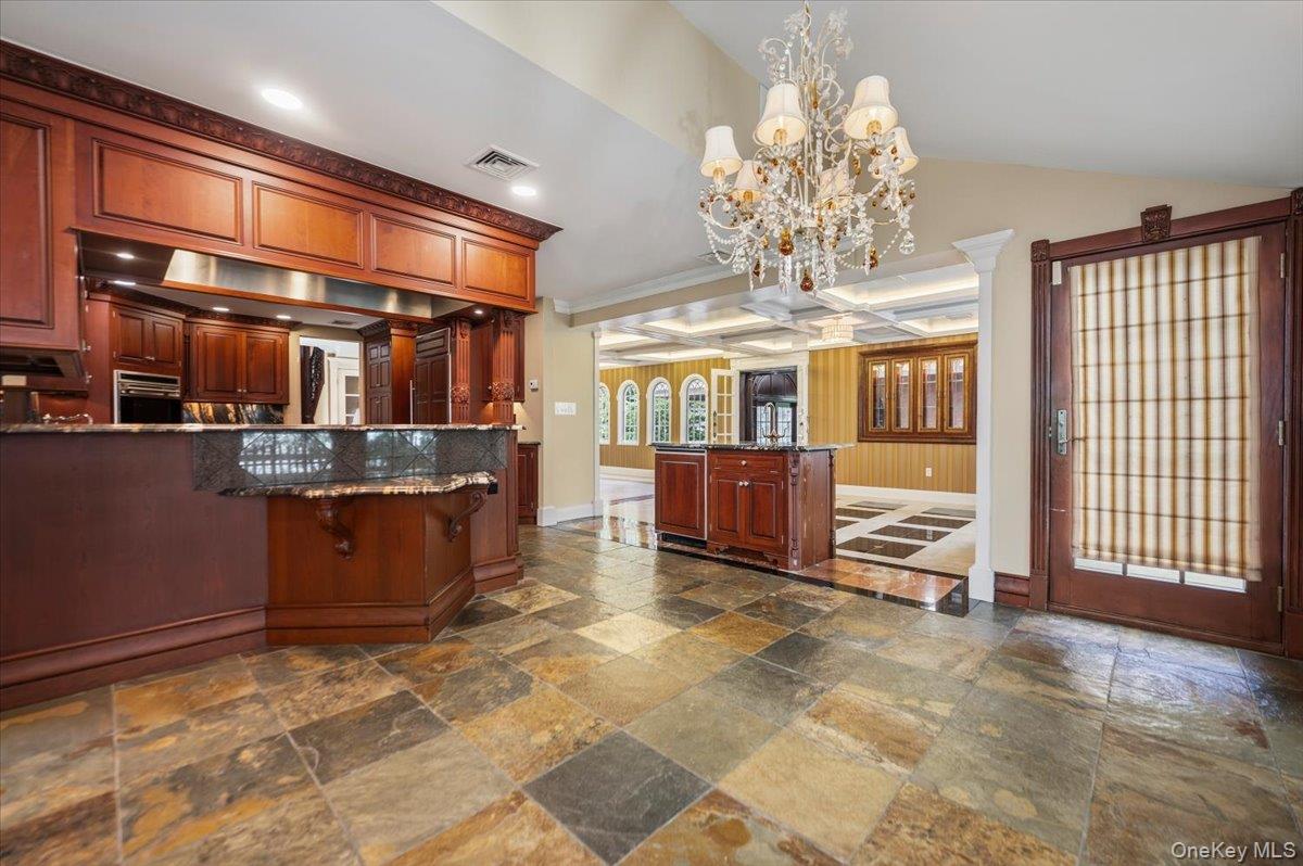 47 Shoreham Road Massapequa, NY 11758 - Photo 10 of 31
