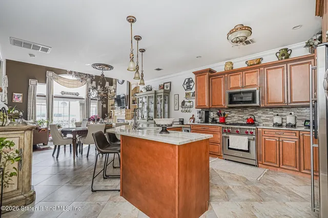 $899,000 | 45 Tiller Court | Charleston