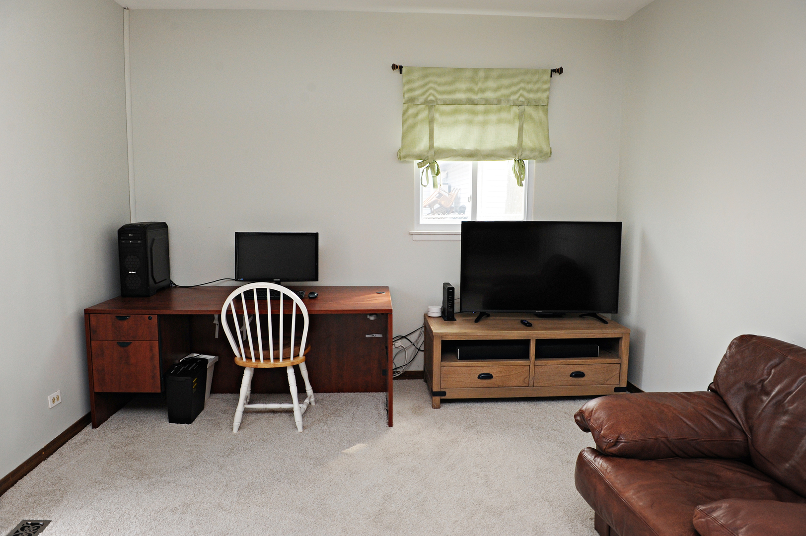 705 North Rohlwing Road Palatine, IL 60074 - Photo 8 of 23