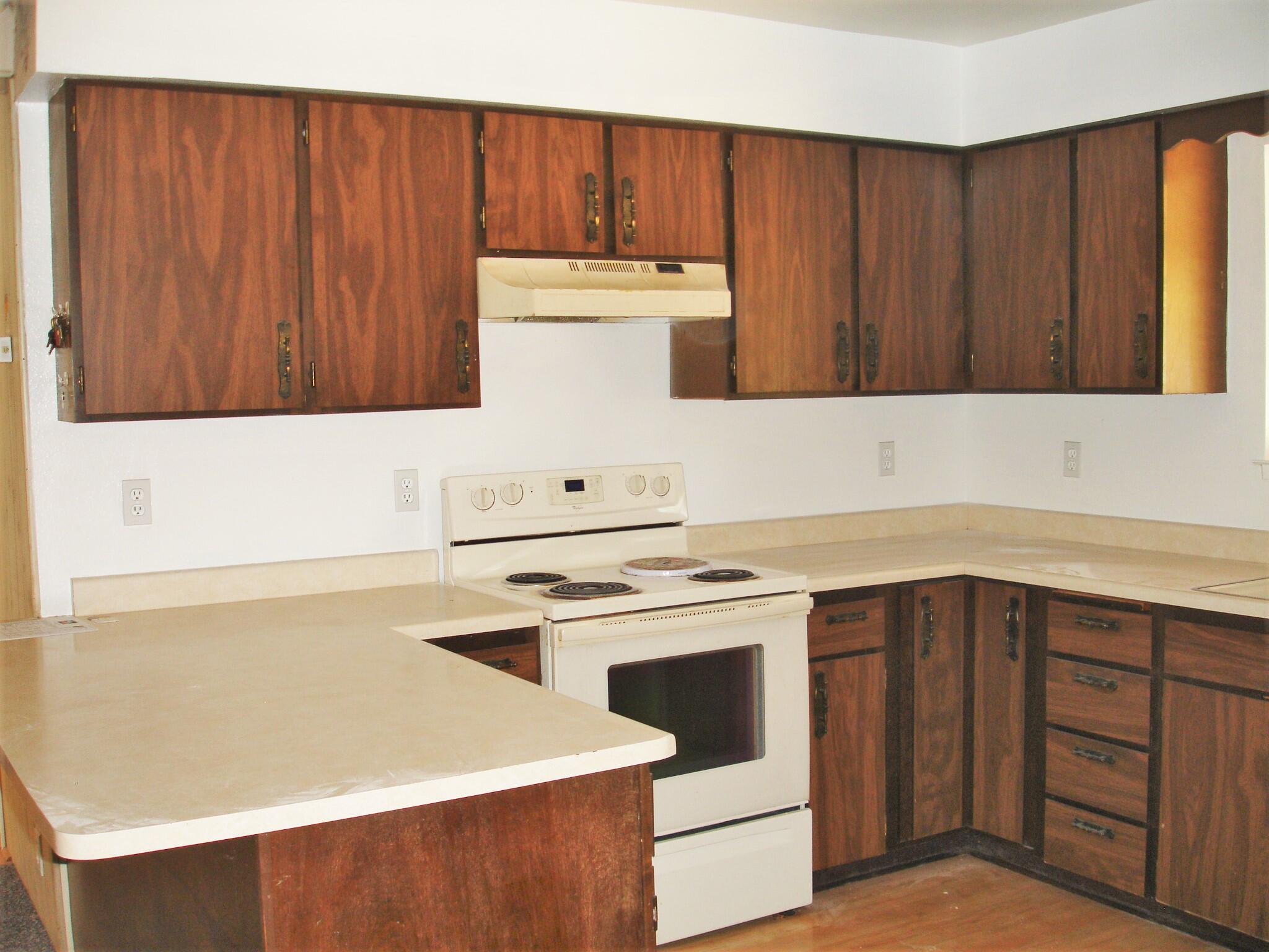 14527 Holiday Road Redding, CA 96003 - Photo 11 of 65 DSC04720