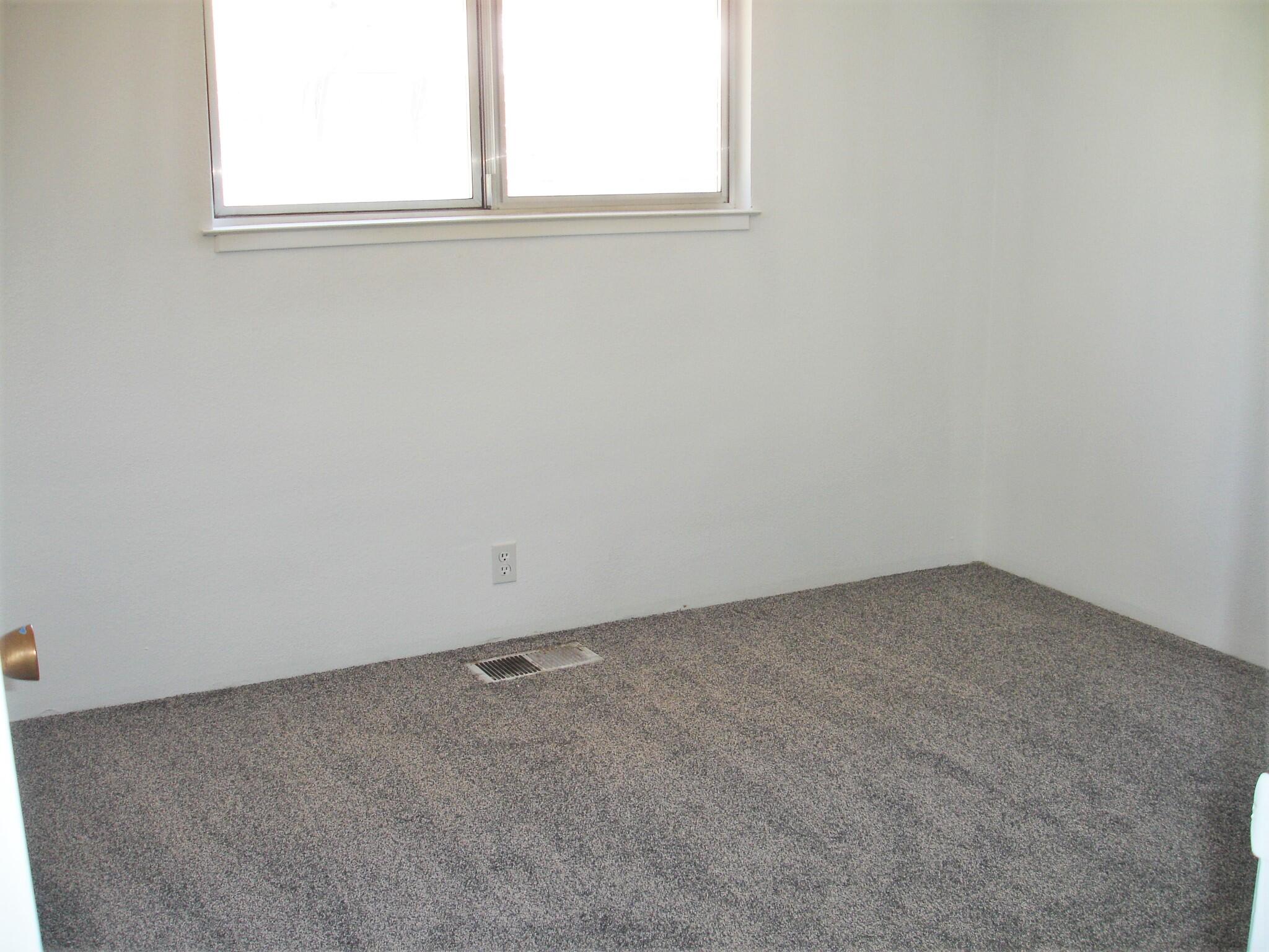 14527 Holiday Road Redding, CA 96003 - Photo 15 of 65 DSC04721