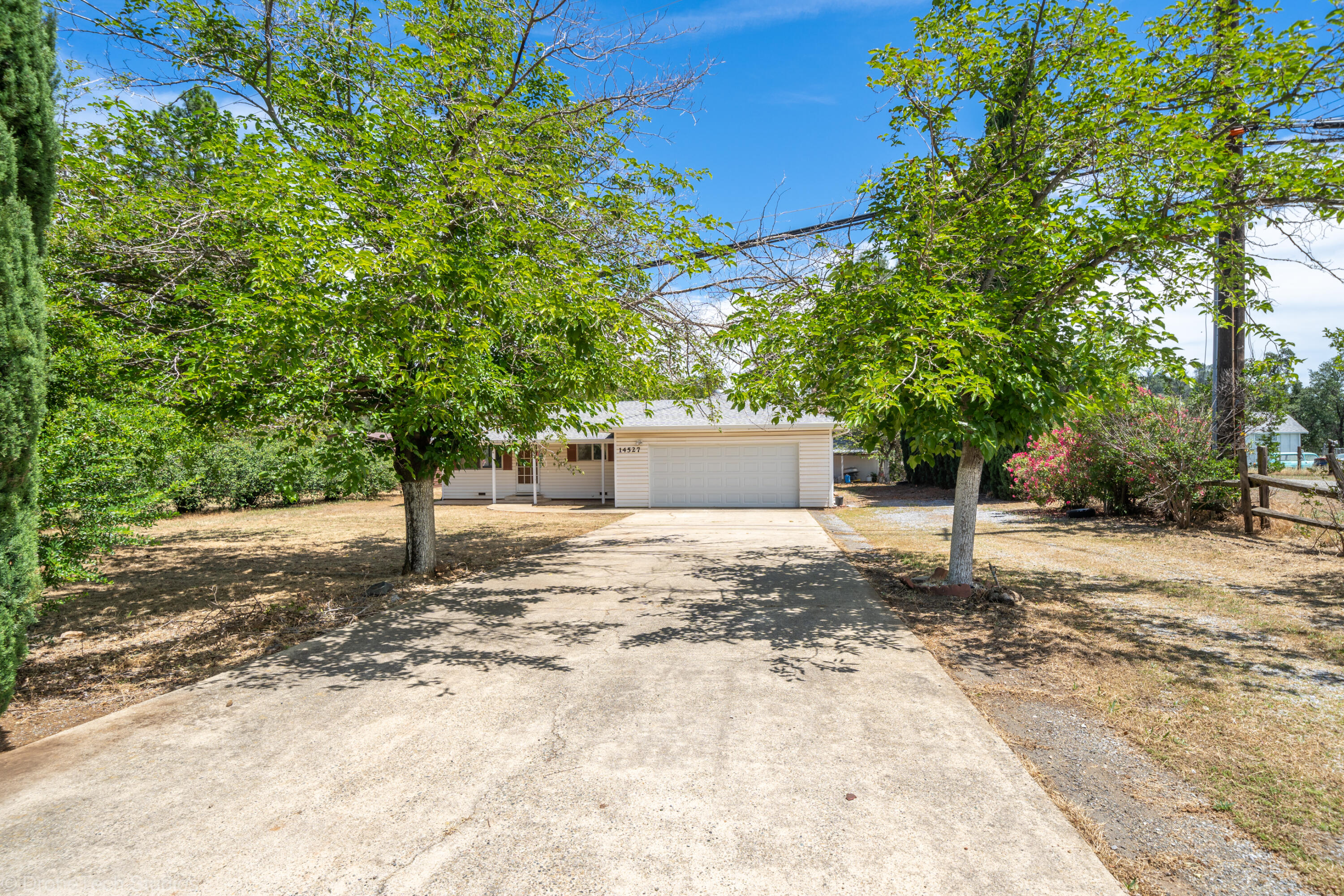 14527 Holiday Road Redding, CA 96003 - Photo 18 of 65 Exterior-1