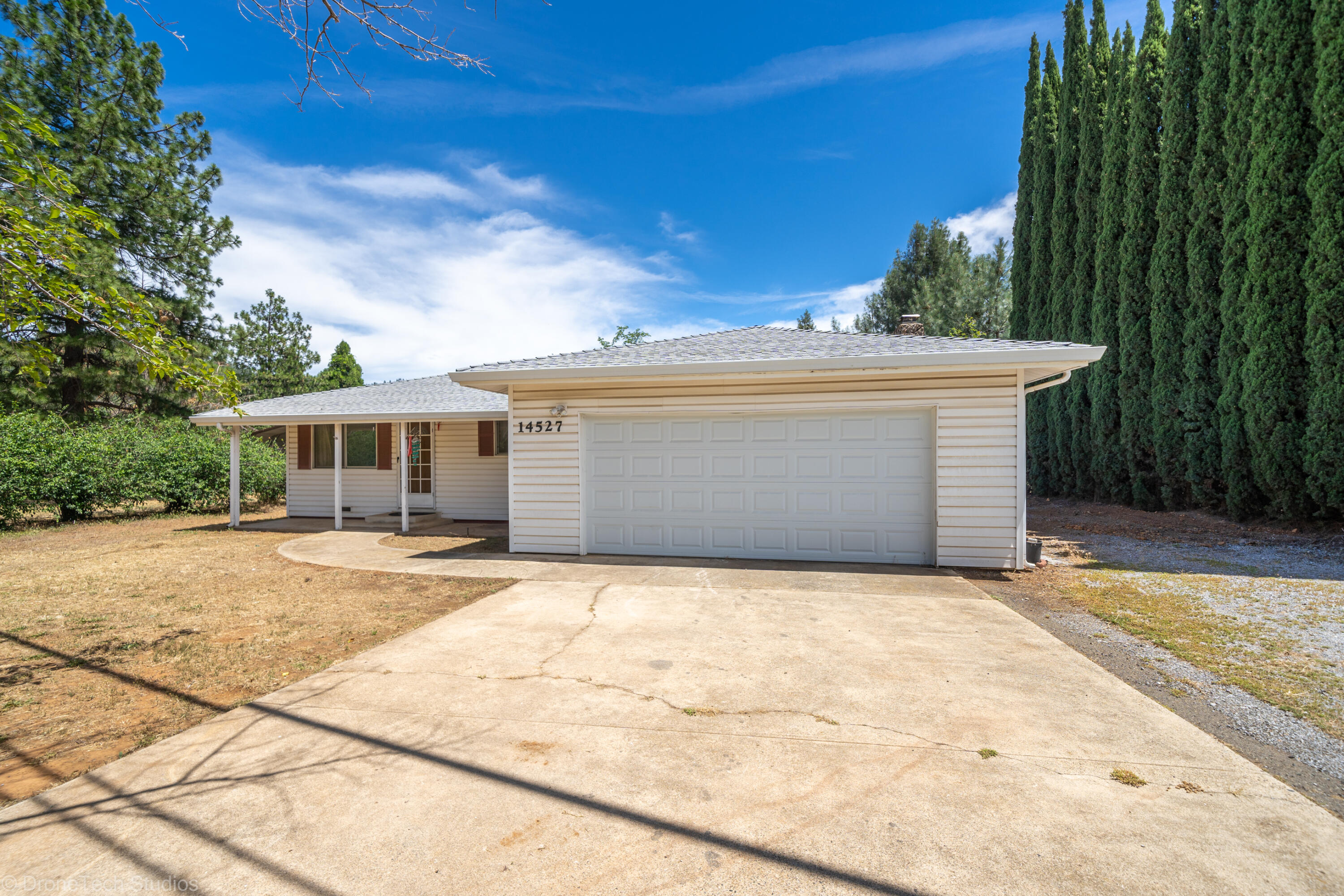 14527 Holiday Road Redding, CA 96003 - Photo 23 of 65 Exterior-7