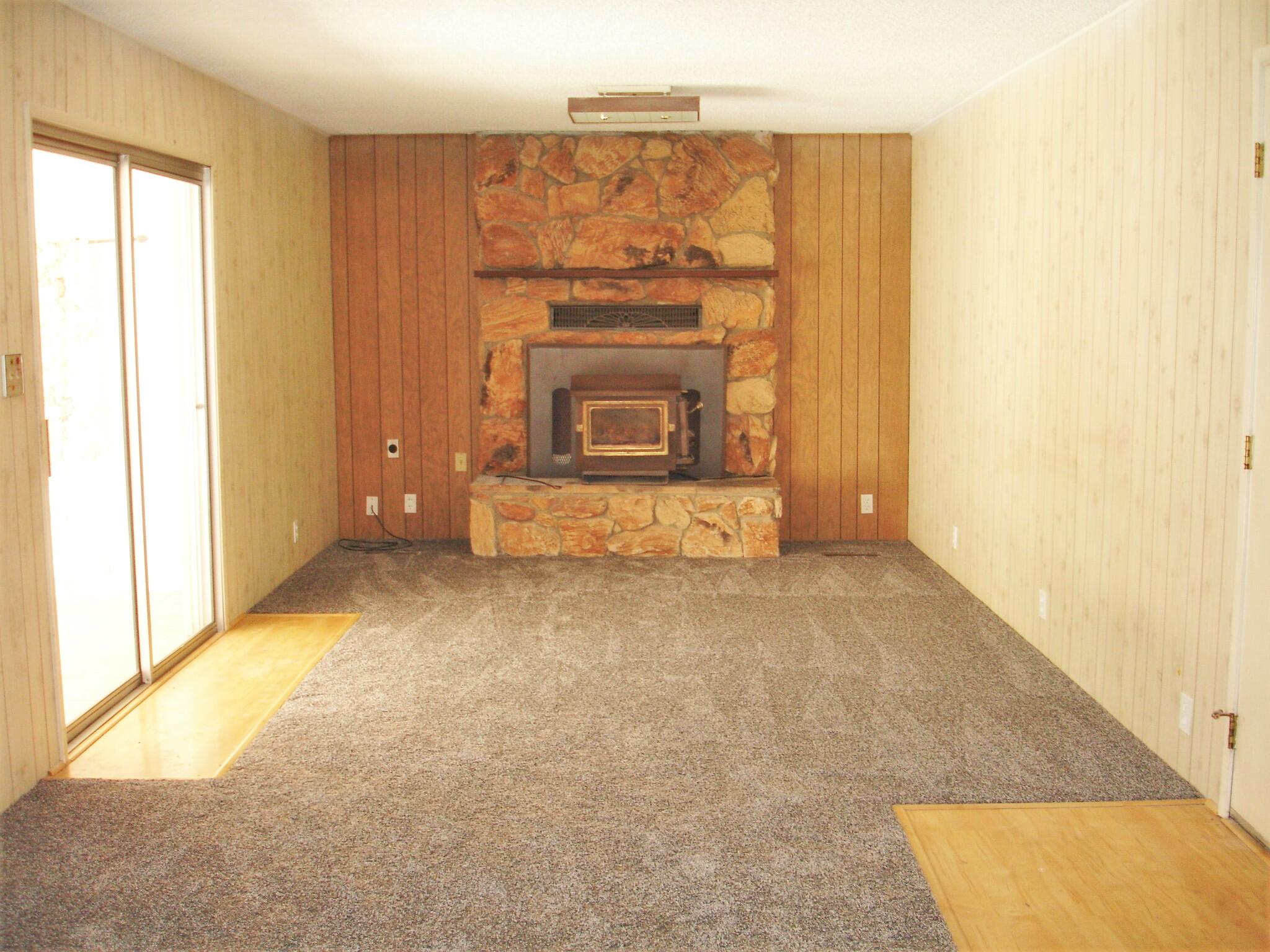 14527 Holiday Road Redding, CA 96003 - Photo 8 of 65 DSC04716