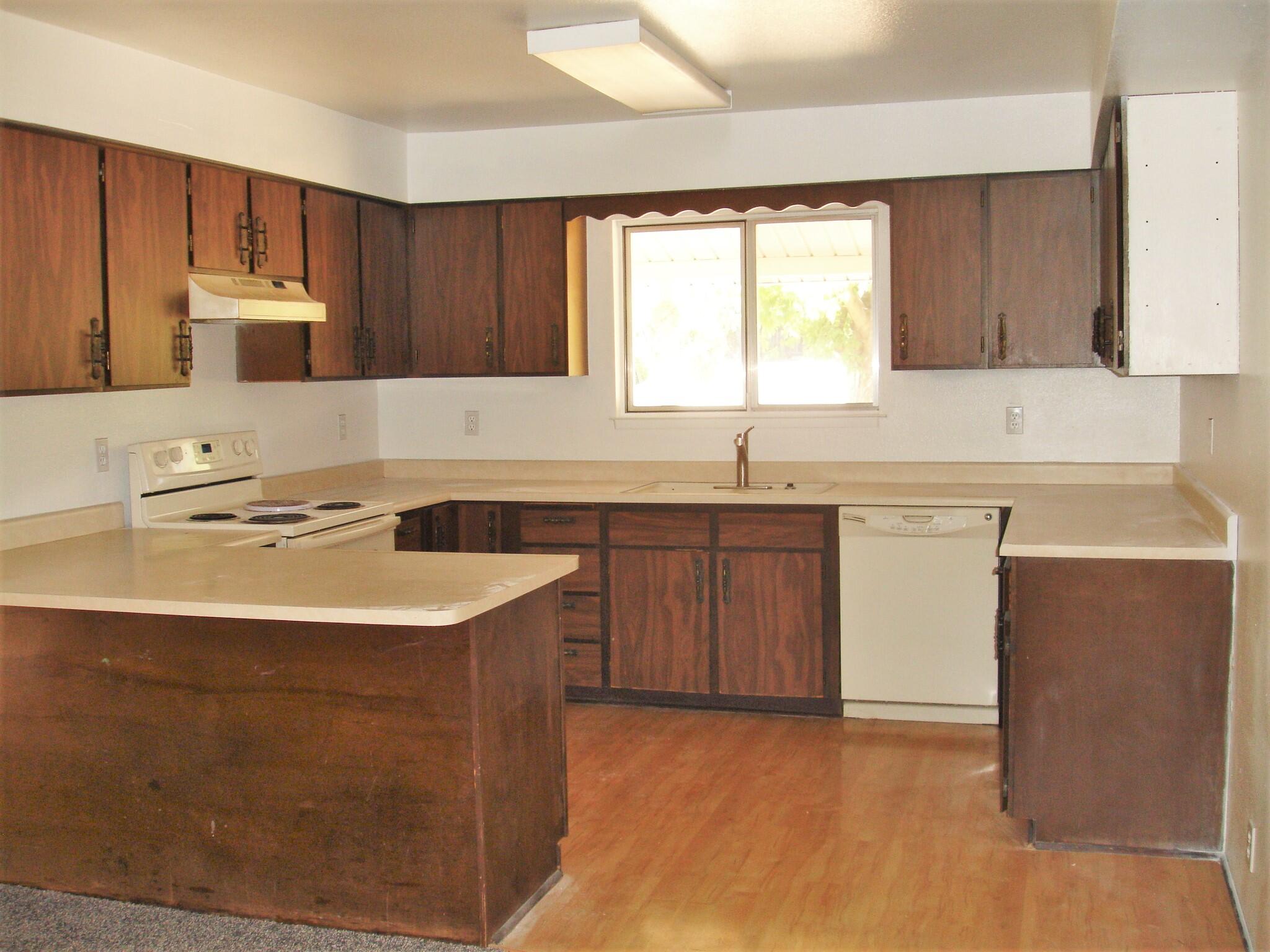 14527 Holiday Road Redding, CA 96003 - Photo 9 of 65 DSC04718