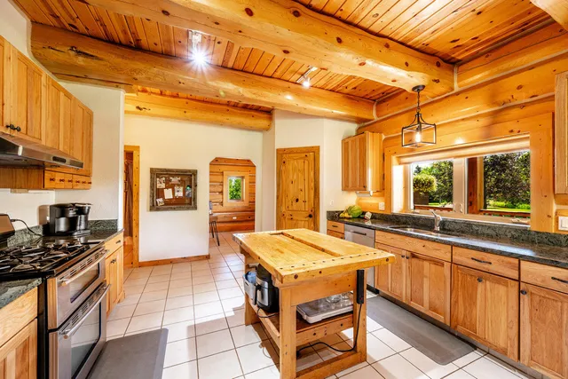 $1,095,000 | 716 Bridge Street, Dayton, WY 82836