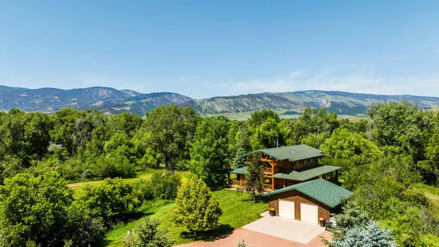 $1,095,000 | 716 Bridge Street, Dayton, WY 82836