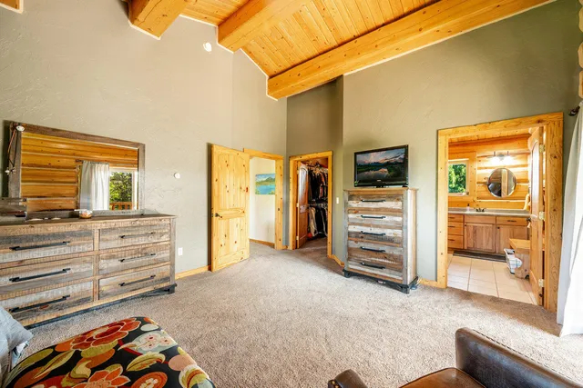 $1,095,000 | 716 Bridge Street, Dayton, WY 82836