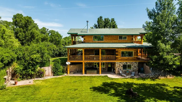 $1,095,000 | 716 Bridge Street, Dayton, WY 82836