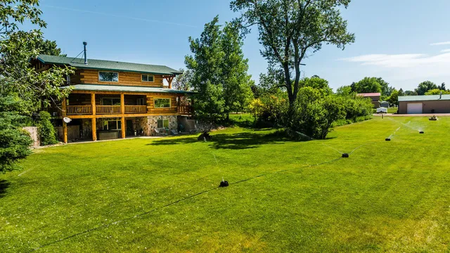 $1,095,000 | 716 Bridge Street, Dayton, WY 82836