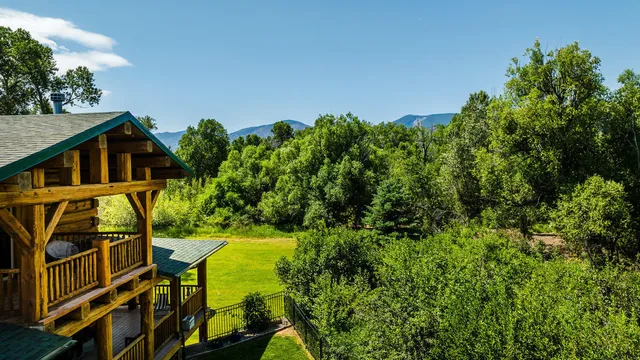 $1,095,000 | 716 Bridge Street, Dayton, WY 82836