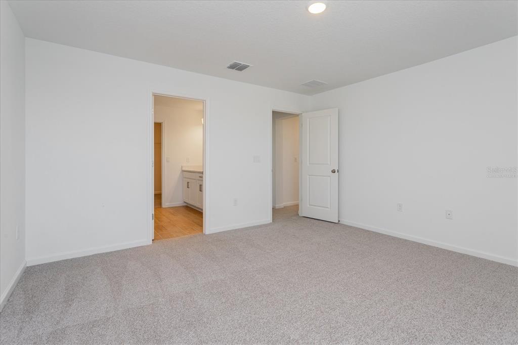 2908 Supermarine Road Tavares, FL 32778 - Photo 12 of 25 Gallery Image 12
