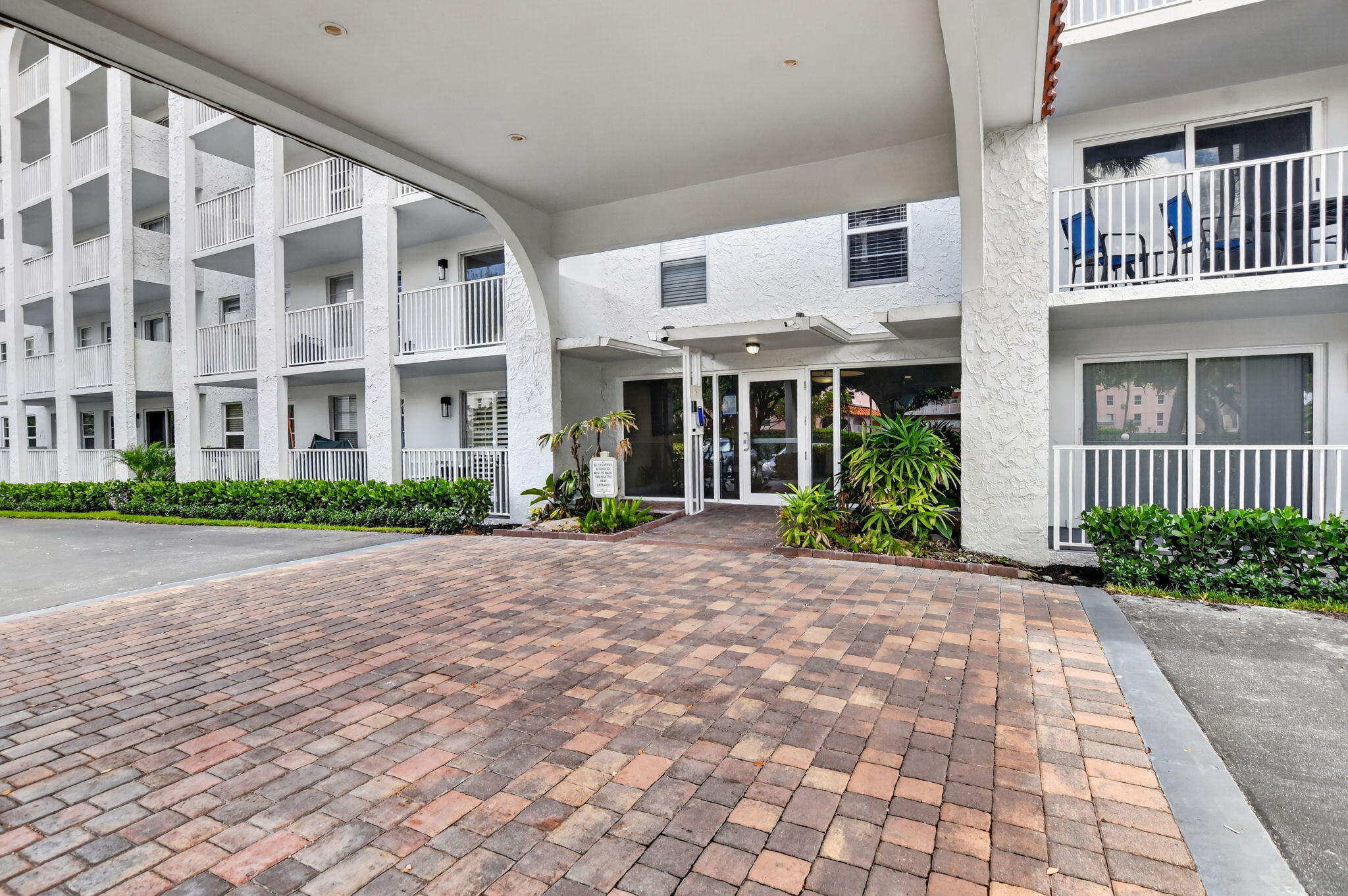 950 Ponce De Leon Road, Unit 511 Boca Raton, FL 33432 - Photo 23 of 31 Front Entrance to Lobby