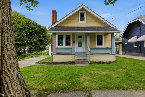 $1,400 | 975 Corwin Avenue, Akron, OH 44310