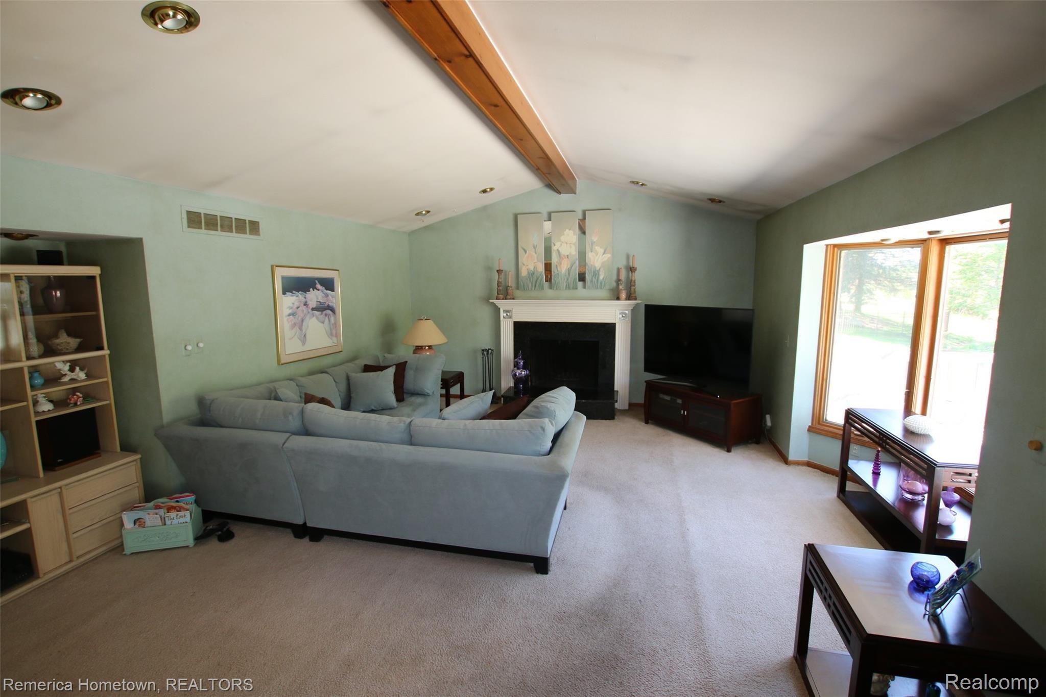 42486 Waterfall Road Northville, MI 48168 - Photo 21 of 35 IMG_2429.JPG
