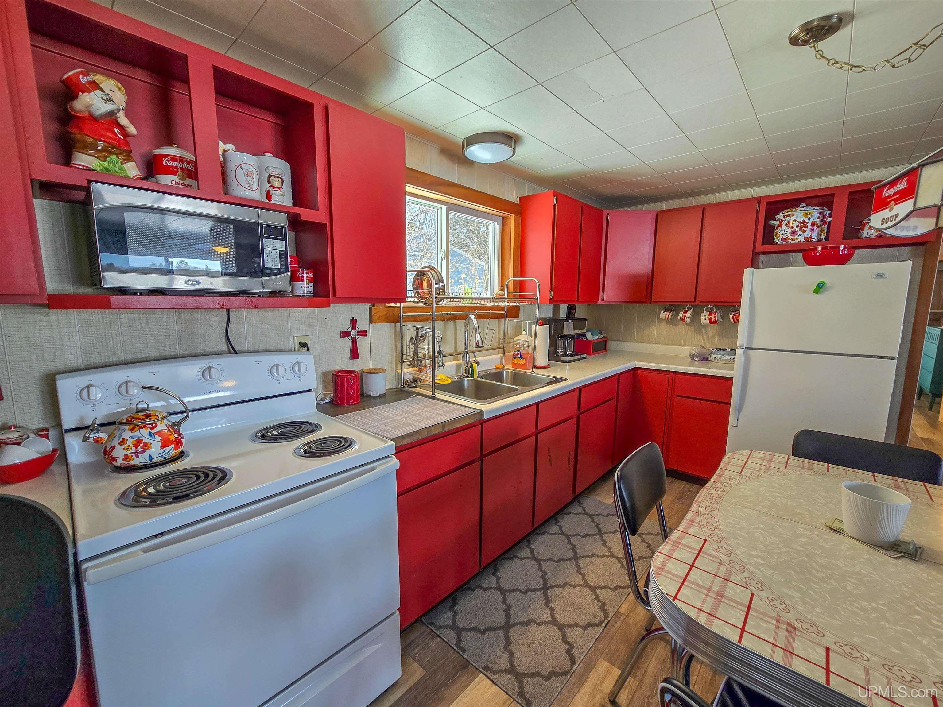 3865 Peninsula Point Road Munising, MI 49862 - Photo 20 of 88