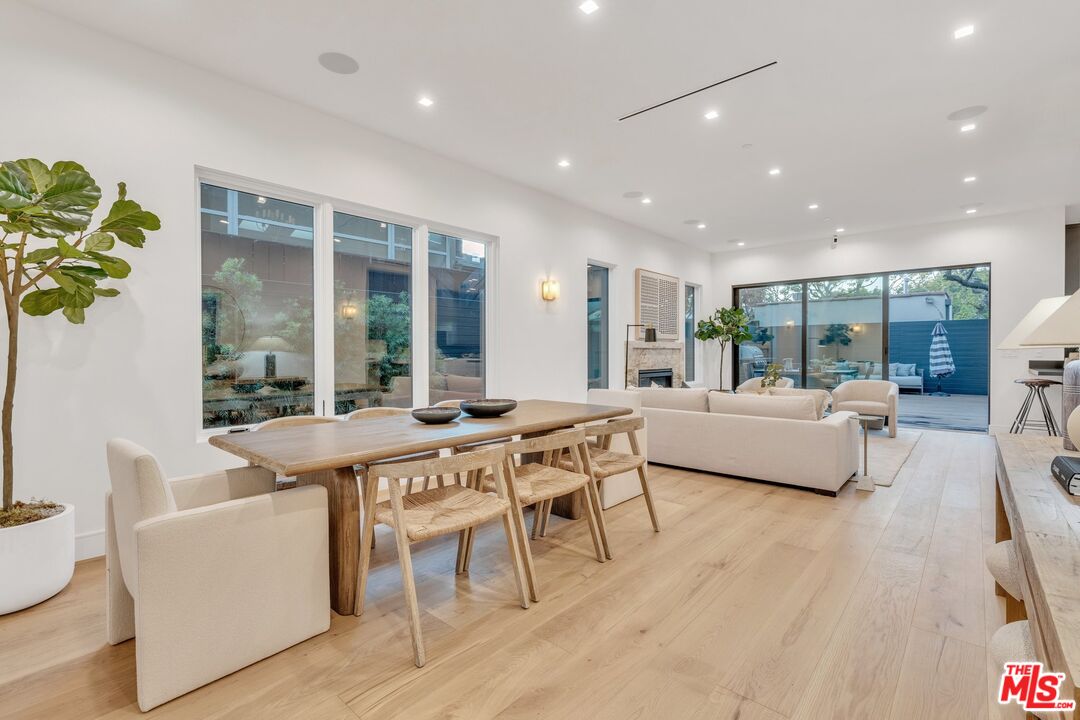 1071 Marco Place Venice, CA 90291 - Photo 4 of 39 a living room with furniture and a table