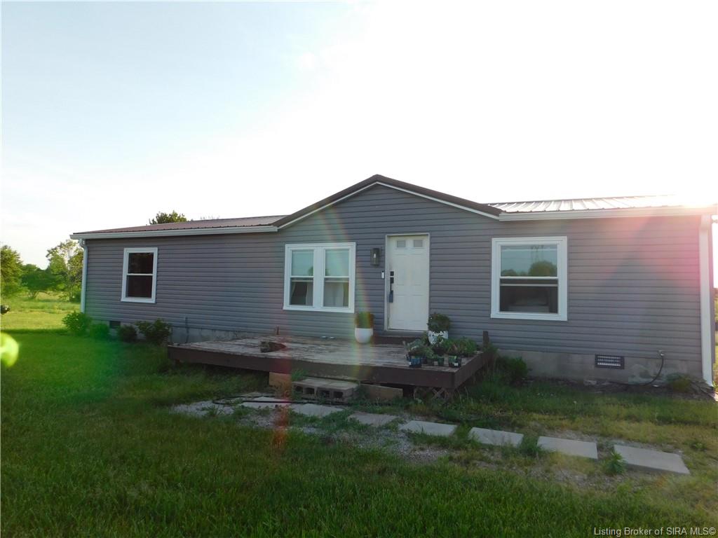 2596 North Naugle Road Salem, IN 47167 - Photo 1 of 16