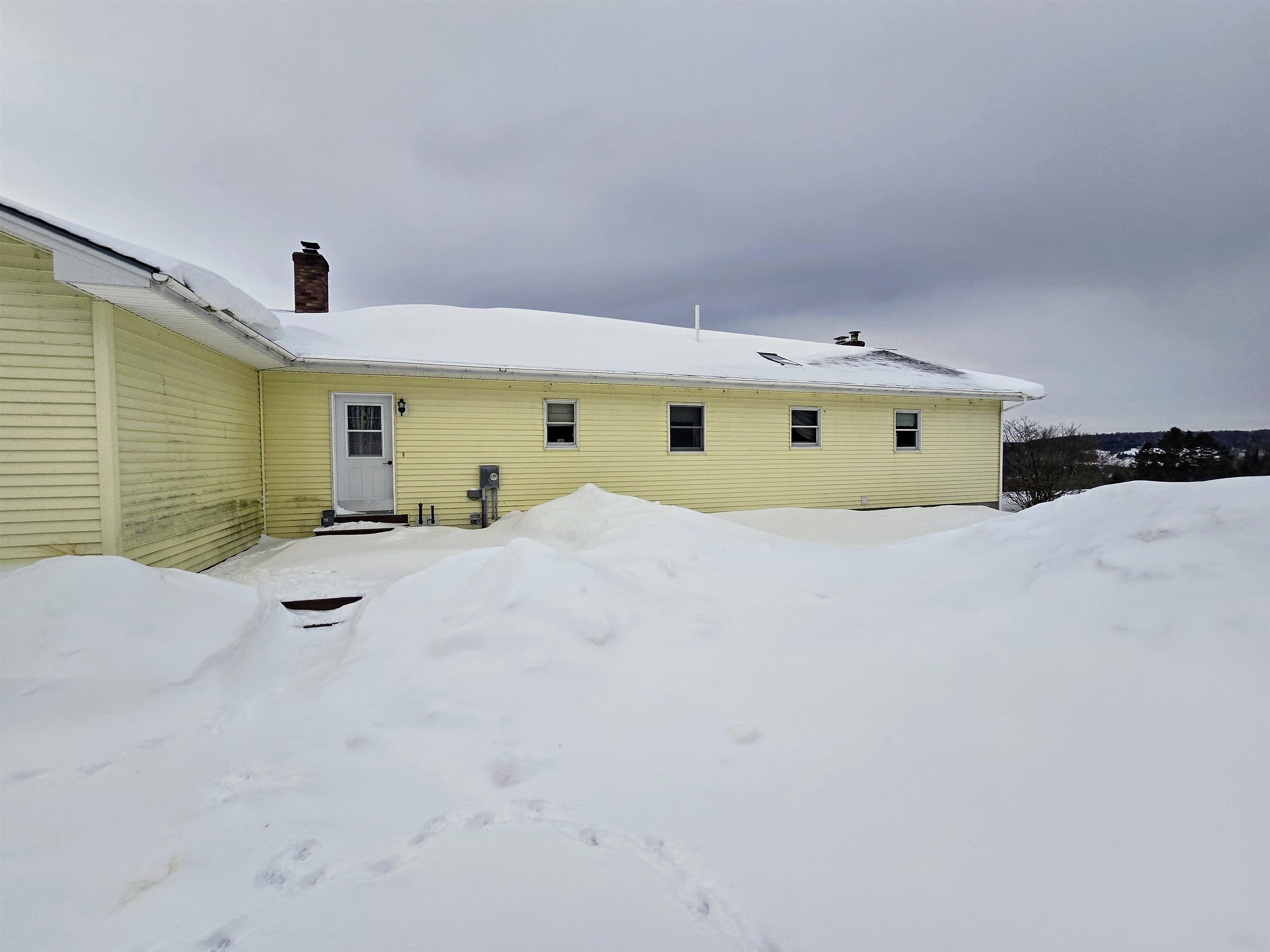 824 Hollow Road Stewartstown, NH 03576 - Photo 3 of 46
